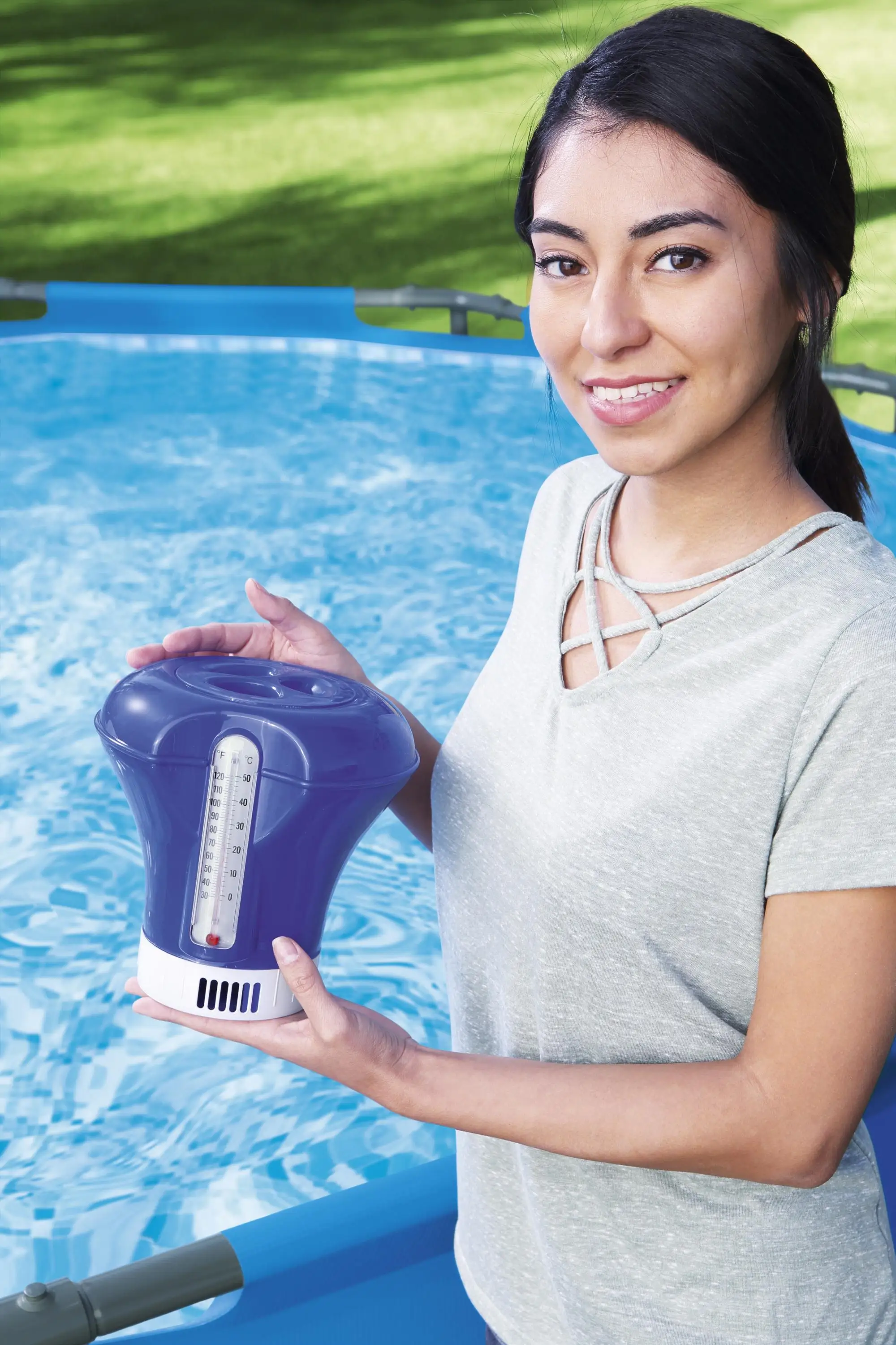 Standard Bestway Flowclear 58209 Premium Floating ABS Material Swimming Pool Chemical Dispenser Pool Temperature Detector