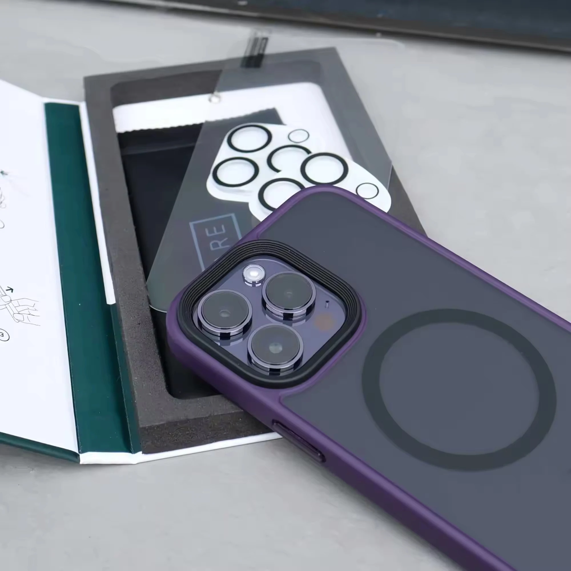 Luxury With Camera Protector Logo Hole Case for iPhone 15 14 13 12 Pro Max 14 Transparent Slim Silicone Shockproof Cover
