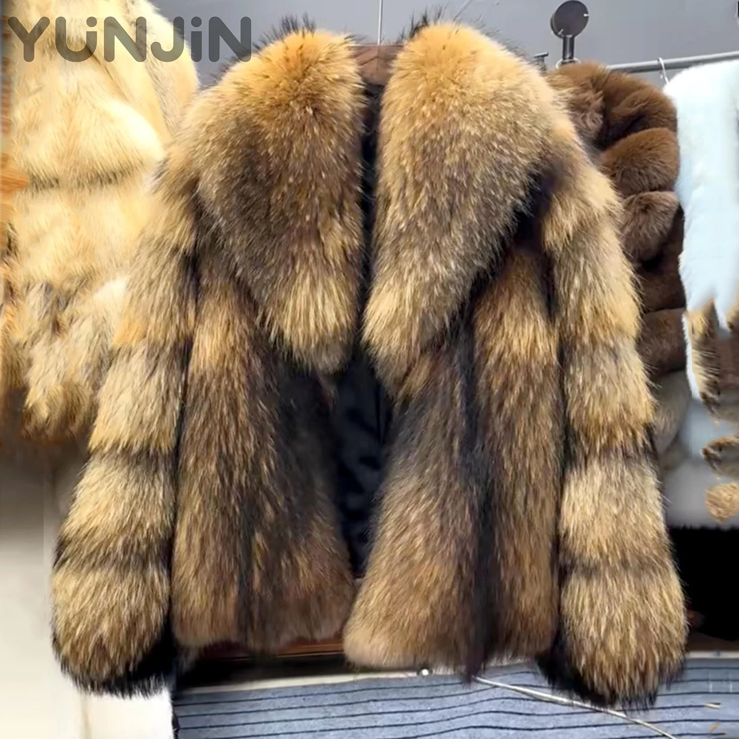 Luxury Women's Natural Raccoon Fur Winter Coat Classic
