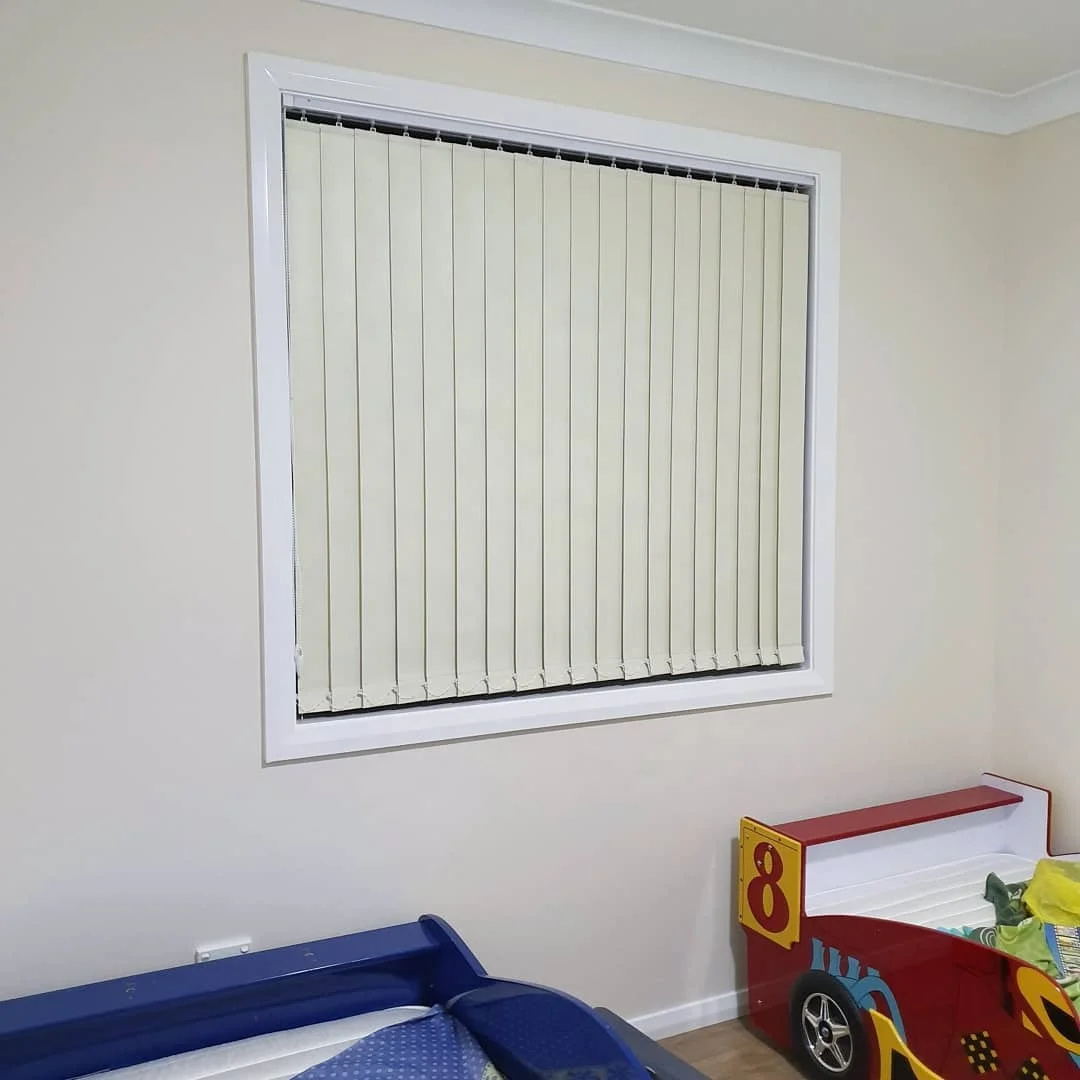 Rod Control PVC Polyester Fabric Vertical Blind Curtain