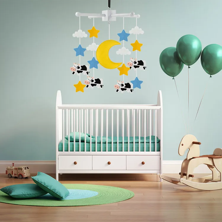 
Деревянное кольцо, горячая Распродажа, войлочные игрушки ручной работы для детей, мобильные изделия, коров, войлочные музыкальные игрушки, вешалка для детской кроватки 