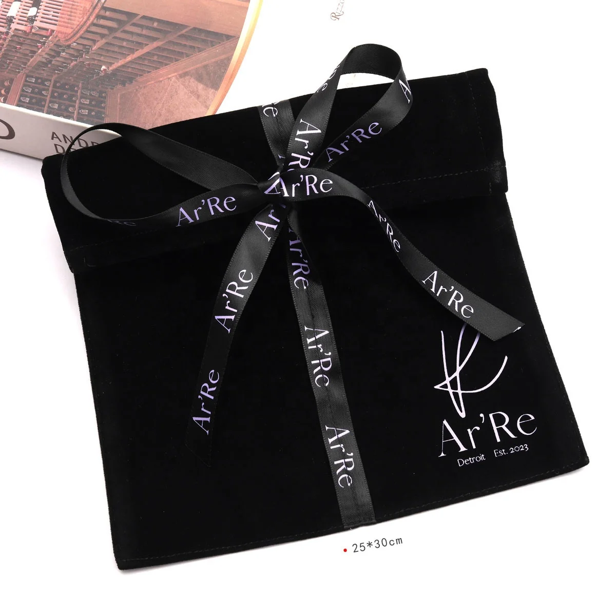 Portable Black Velvet Pouch Reusable Gift Clothes Packaging Envelope Suede Velvet Dust Bag With Ribbon detail