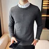 Gris oscuro (estilo cuello redondo)