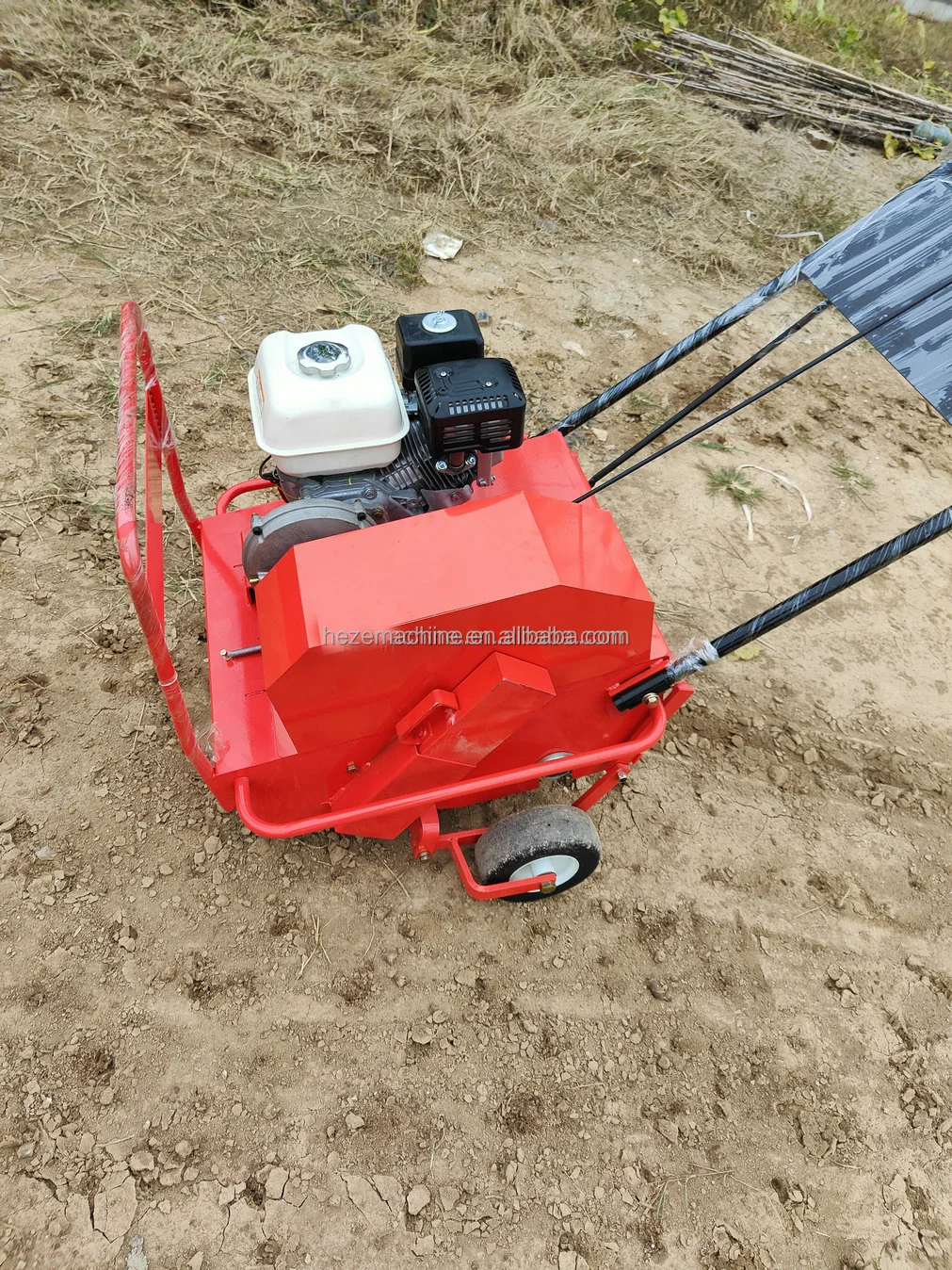 Lawn Maintenance Fertilizing Punching Machine Lawn Drilling Tool Hole