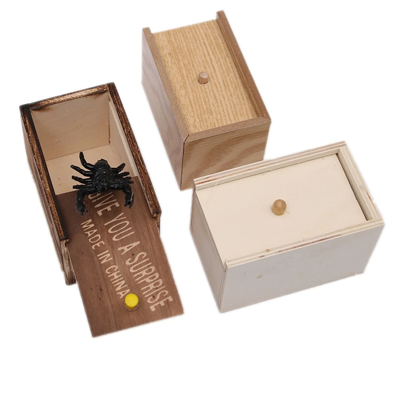 Spider Pranks Funny Joke Prank Wooden Box with Spiders