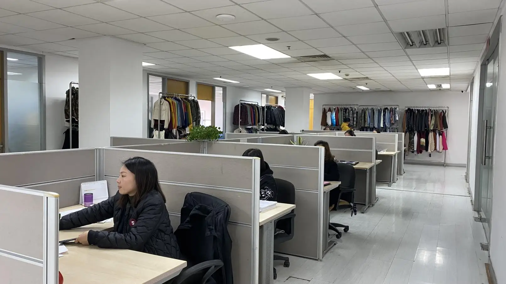 Suzhou Industrial Park Shunxin Import & Export Co., Ltd. 1