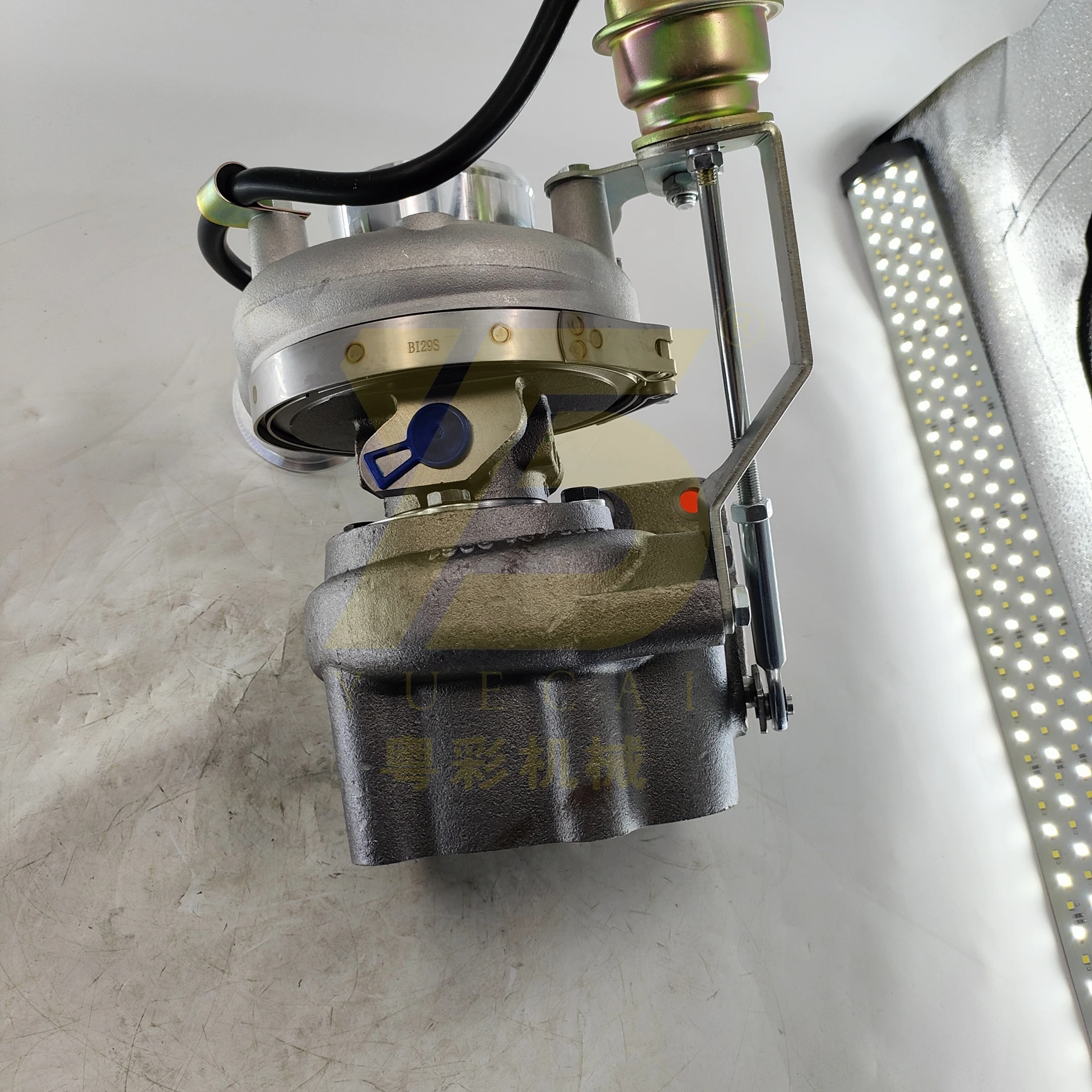 YUE CAI EC290B Excavator Turbocharger 20896351 VOE20896351 22067473 VOE22067473 for D7E Engine Turbo