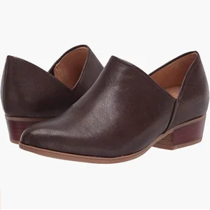 Women's Genuine Leather Shoes Elegant Fashion Trend Hard-Wearing Slip-On Closure Flat Heel for Summer and Autumn