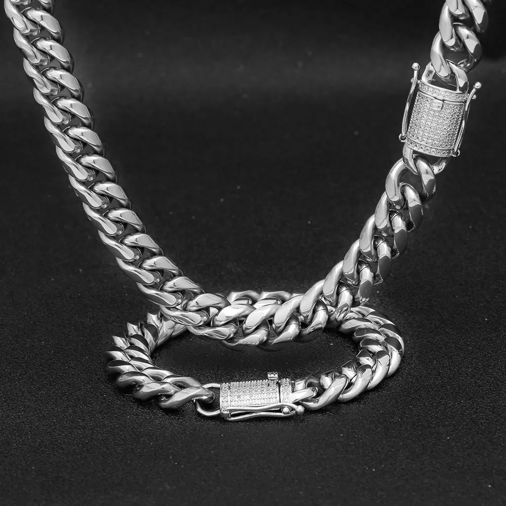 Ciondolo Di Gesù Per Uomo Collana E Ciondolo Crocifisso Gesù Ghiacciato Con Catena In Acciaio Inossidabile Gioielli Color Oro Con Zirconi Cubici Color Oro Per Uomo Moissanite Tennis - Foto 2