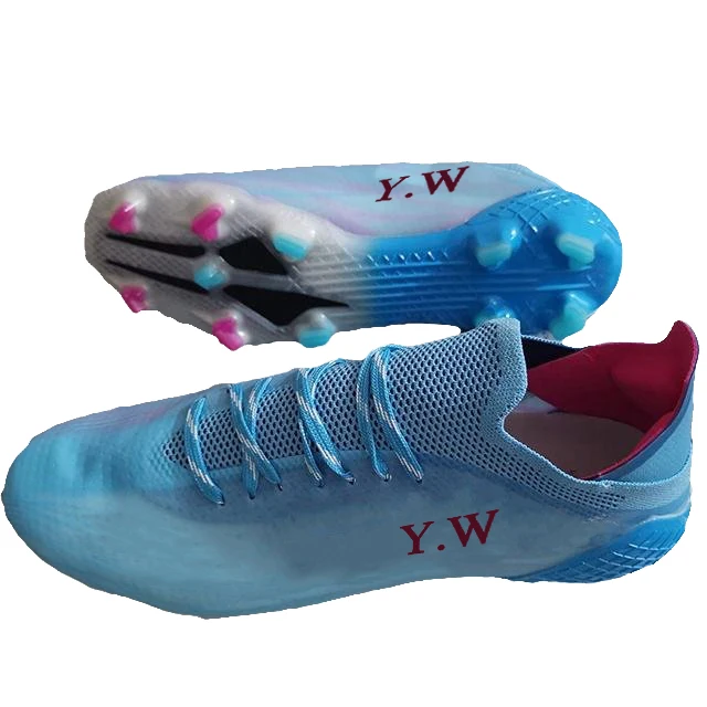 Hot Sale Football Boots Soccer Shoes Men High Quality Boots Sneaker