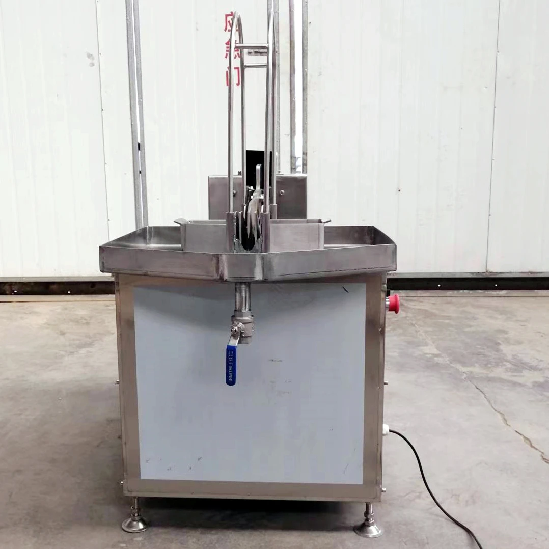 Coconut Water Extracting Processing Machine Young Coconut Cutting