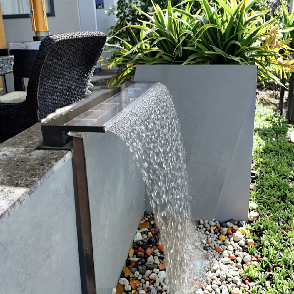 Indoor/Outdoor Acrylic Waterfall Fountain Garden Ornaments LED Lighted Solar Powered Wall Mount Blades for Swimming Pool
