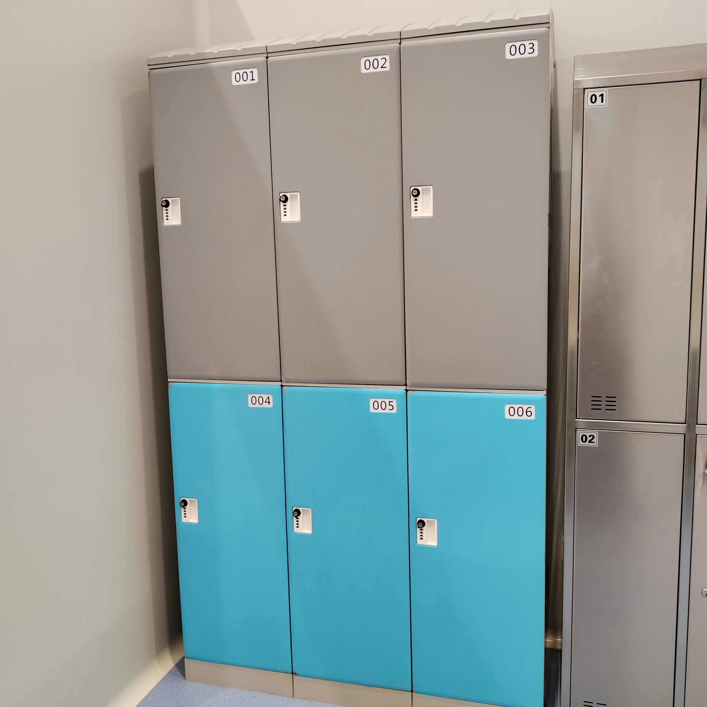 Modern design stainless steel office storage cabinet 6 door metal cabinet suitable for employee break rooms and slaughterhouses