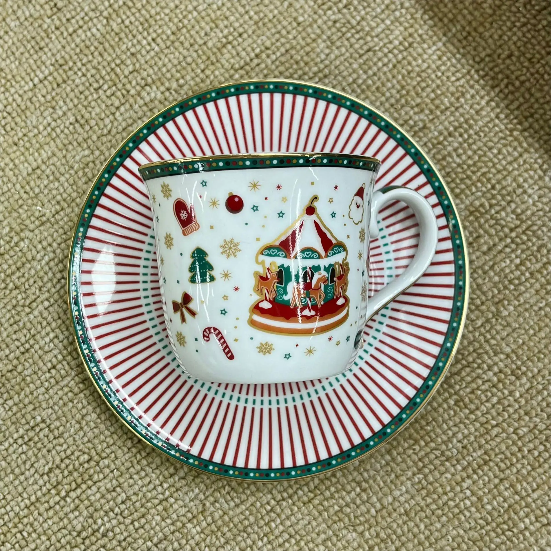 Cheerful Christmas Amusement Park Themed Porcelain Ceramics Bowls supplier