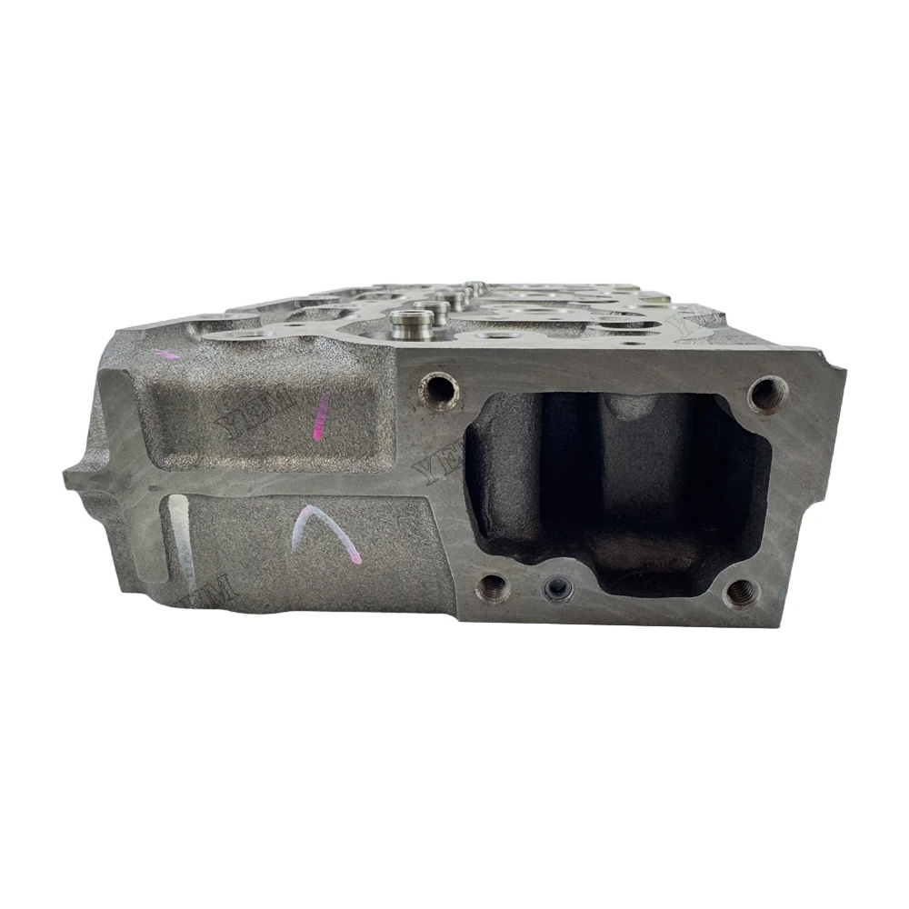 1G757-03040 Cylinder Head for Kubota D1703 Standard Size Engine Parts 4