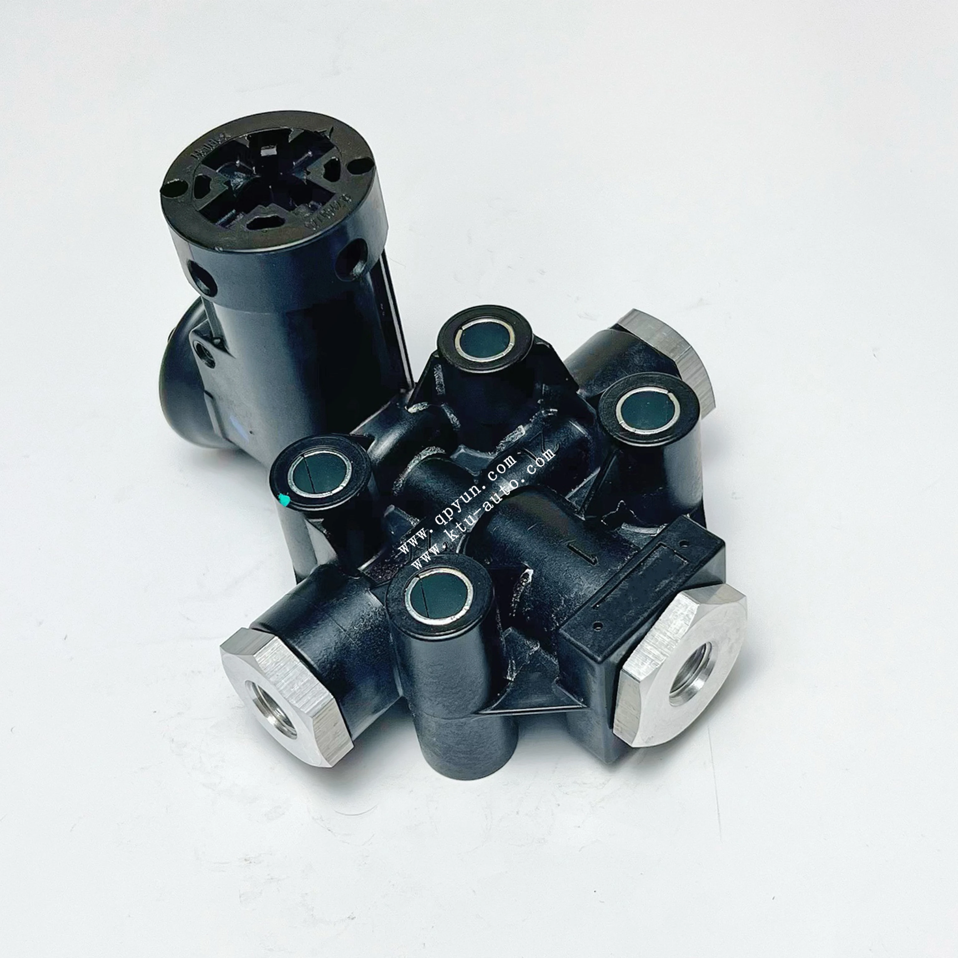 ぱる 　0205 High Quality Bus Spare Parts - Height Valve 612035541