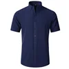 Blu navy e maniche corte
