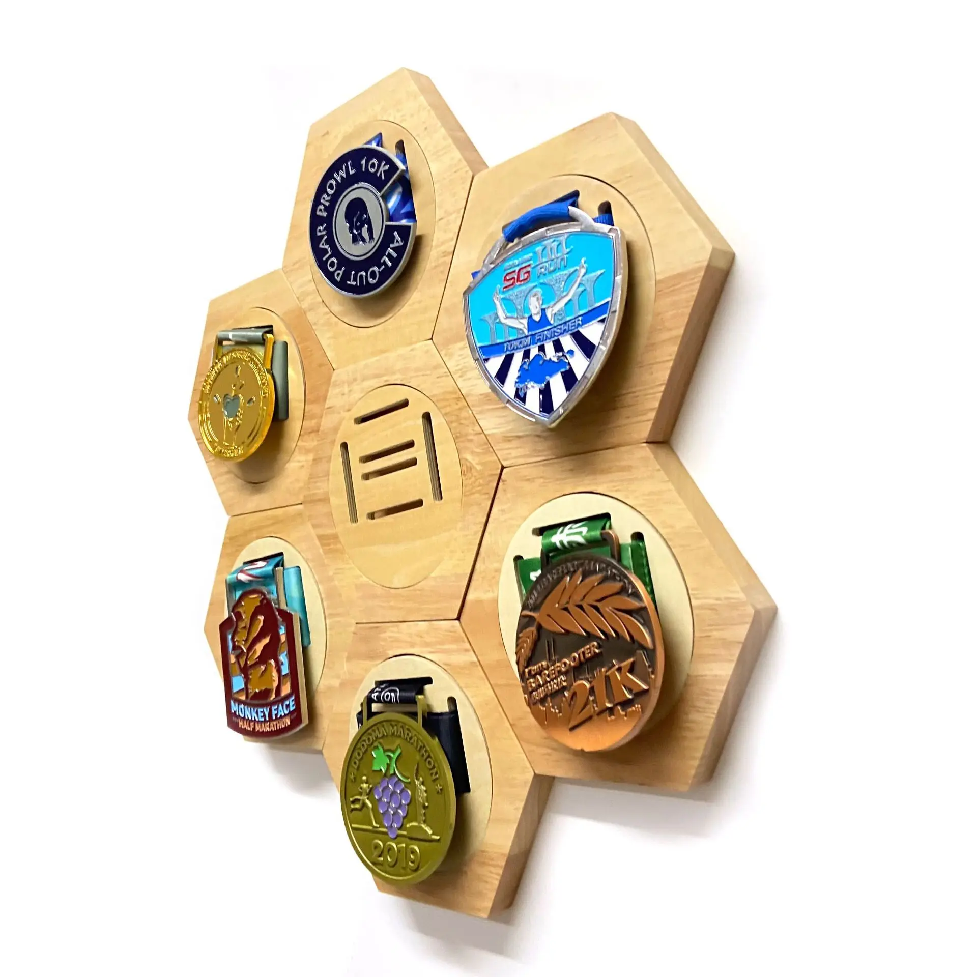 CREATCABIN Porte-Médailles De Golf En Bois - Présentoir Mural Pour +30 Médailles De Golf, Cadre à Crochets, Cadeau Parfait Pour Golfeur - 40x15cm