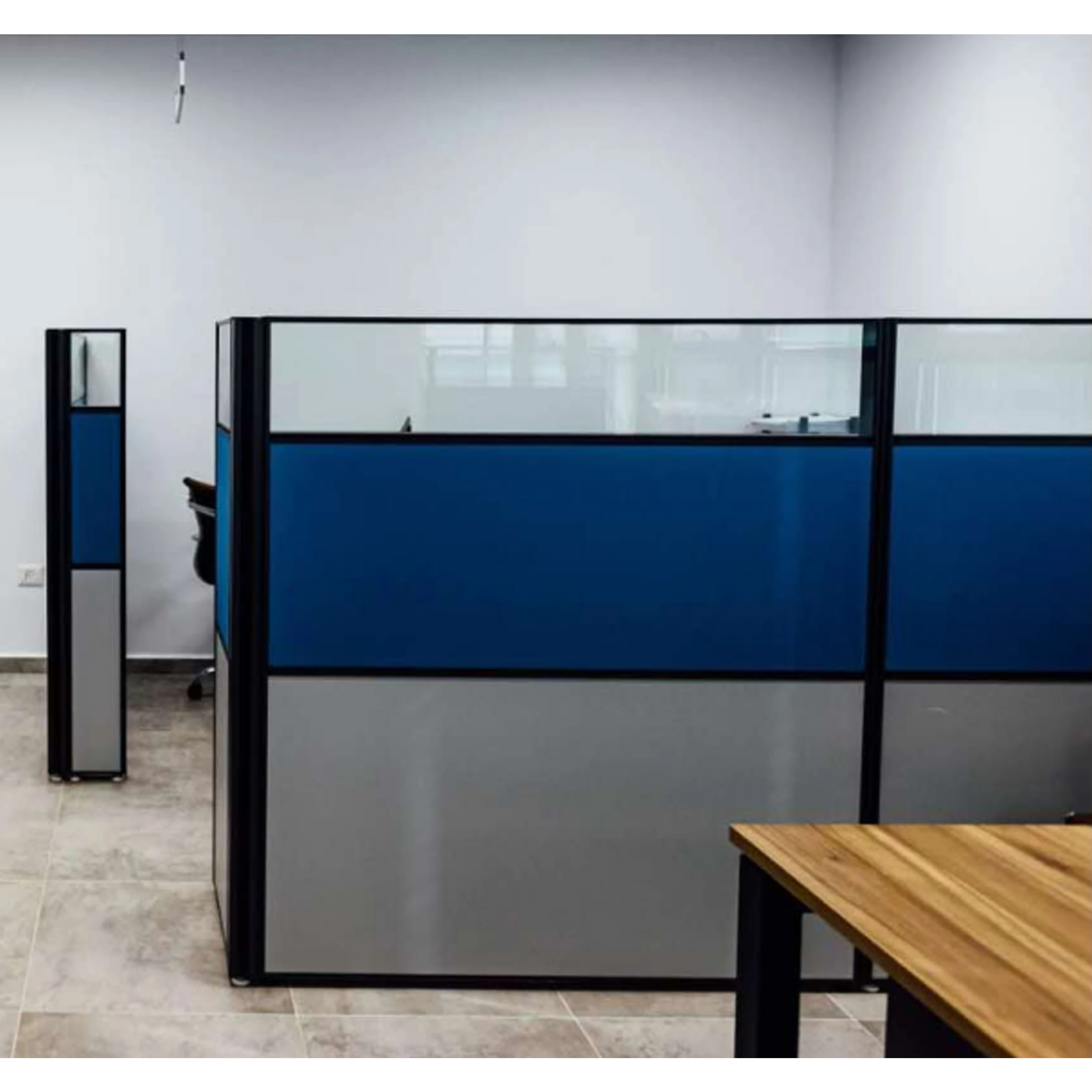 Modern Half Height Cubicle Office Partition Modular Single Desk  2 4 6 Person Workstation Executive Movable Office Workstation