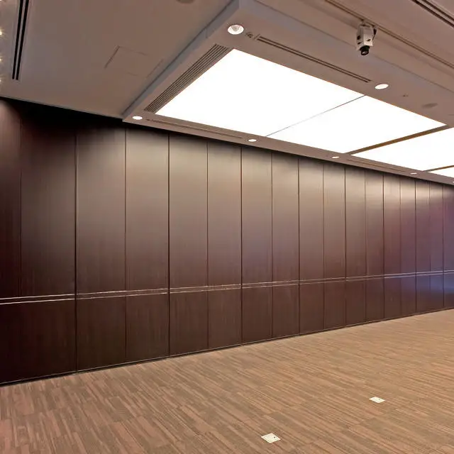 Latest Design Aluminium Frame Sliding Folding Wooden Banquet Hall Soundproof Movable Partition Wall