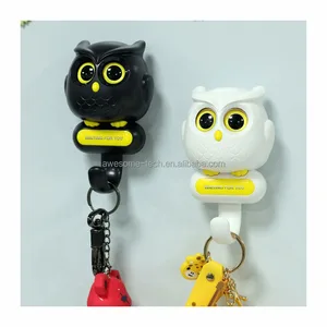 New Design Cute Cartoon Owl Winking Eye Adhesive Hooks for Bedroom Bathroom Wall Mounting Drilling Multi-Use Cleaning Tools Food