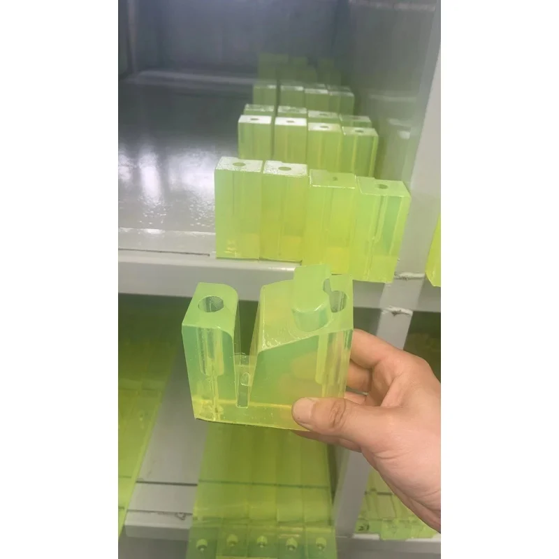 Overall Smooth and Flat Polyurethane Casting Parts Sanding PU Casting Shapes and Profiles with Cutting Processing Service