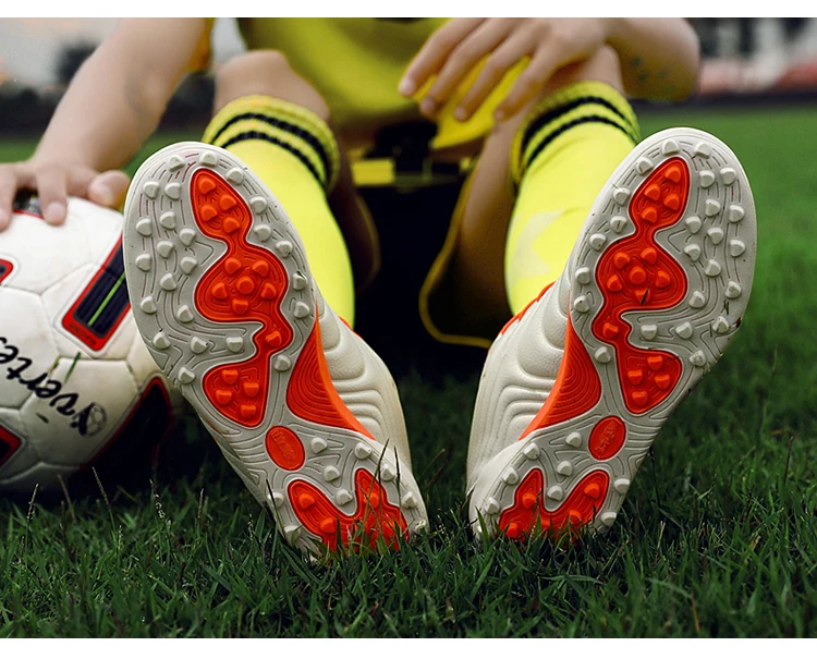 Nuevo Descuento Zapatos De Fútbol Al Aire Libre De Los Hombres Zapatos De  Fútbol Botas Zapatos Zapatos De Fútbol Más Barato Botas De Fútbol - Buy  Zapatos De Hombres Zapatos De Moda