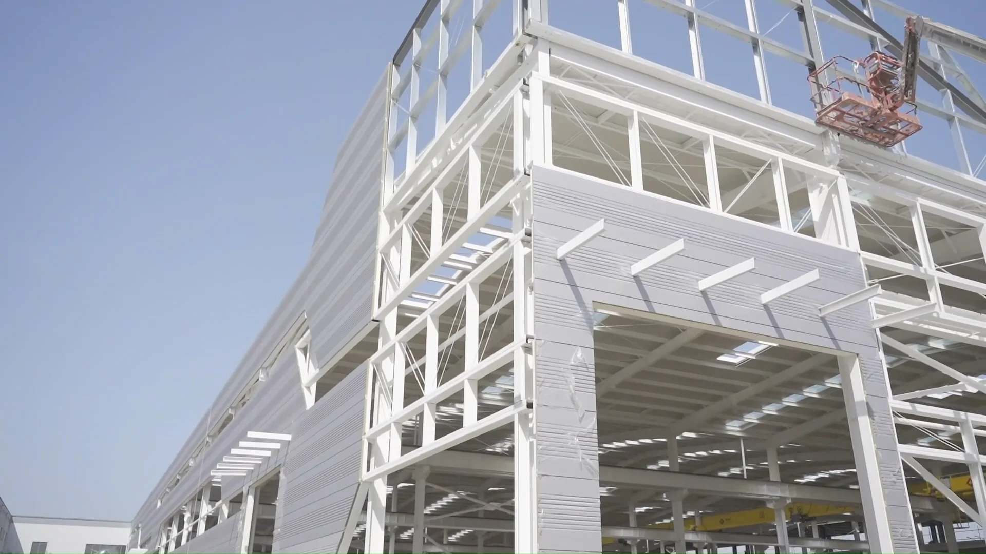 Light Weight Steel Industrial Buildings Heavy Steel Single Girder Crane