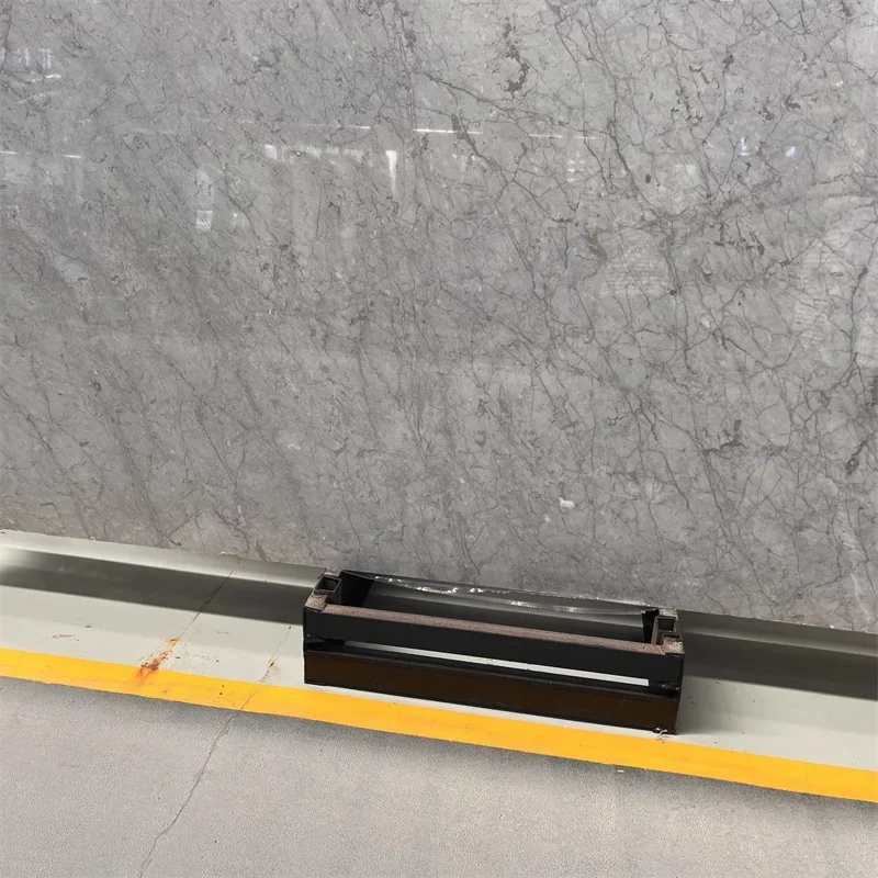 최고 품질의 천연 라이트 그레이 대리석 타일 — 주거용 및 호텔 바닥재용. 주방 조리대용 그레이 대리석 슬래브