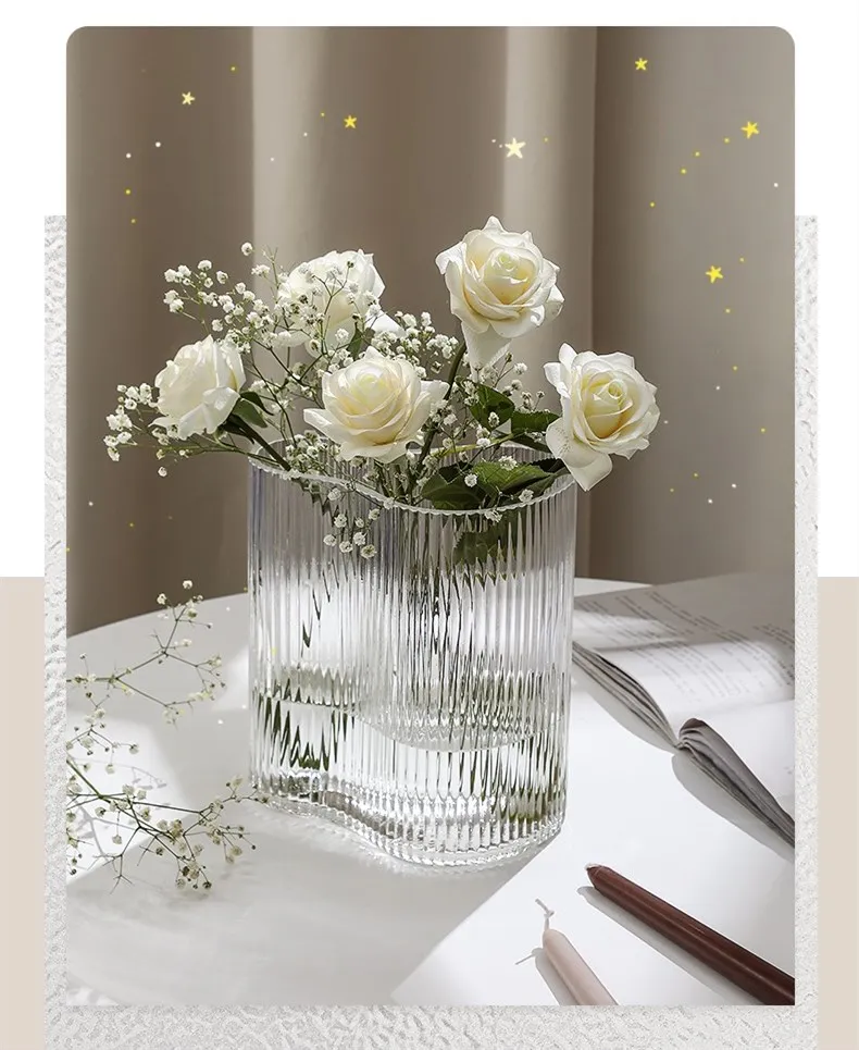 Vaso In Vetro Verde Scuro Hollyone 22 Cm - Decorativo Per Fiori E Centrotavola