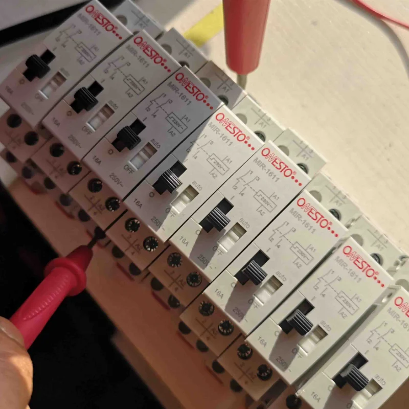 High Quality Impulse Relay 250V AC DC Latching Relay 6V 12V 24V 48V 110V 130V 230V Modular Impulse Relay