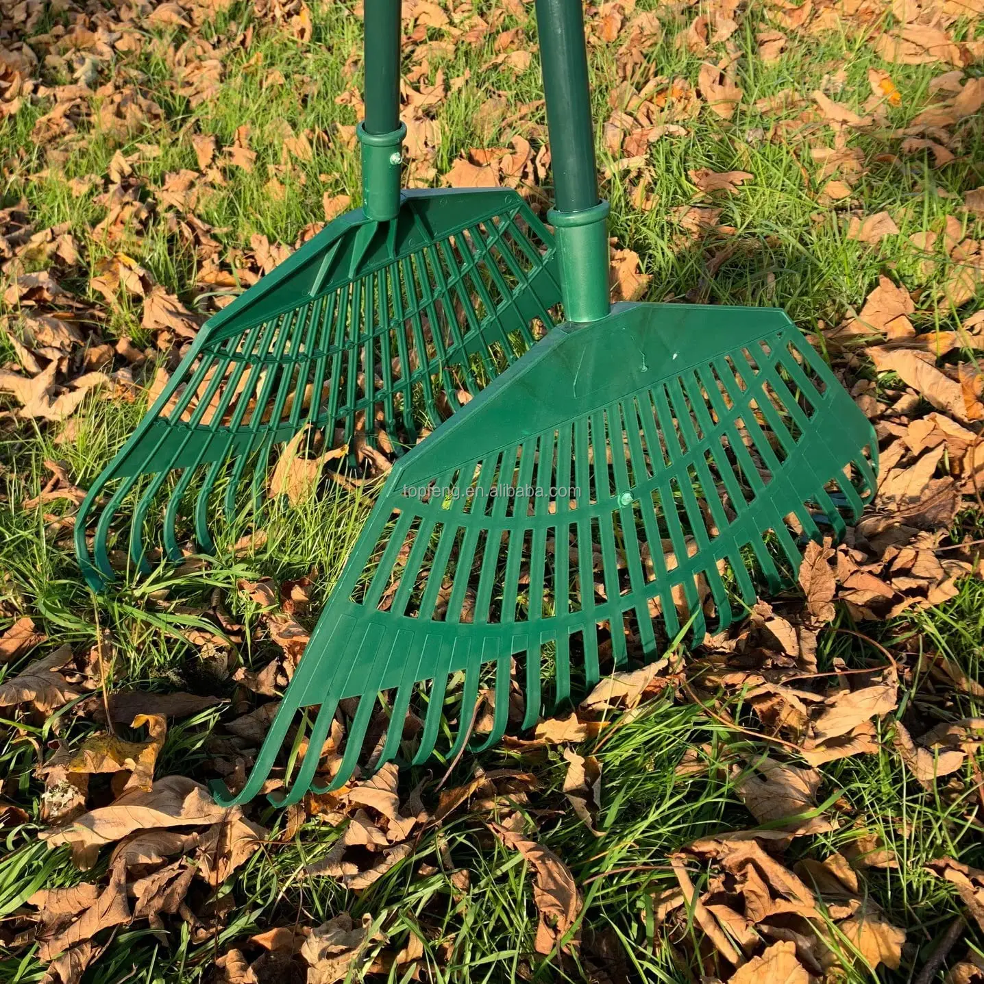 Long Handled Leaf Collecting Grabber - Buy Leaf Grabber,Leaf Pick Up ...