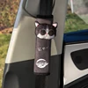 Protector de hombro con diseño de gato con gafas A