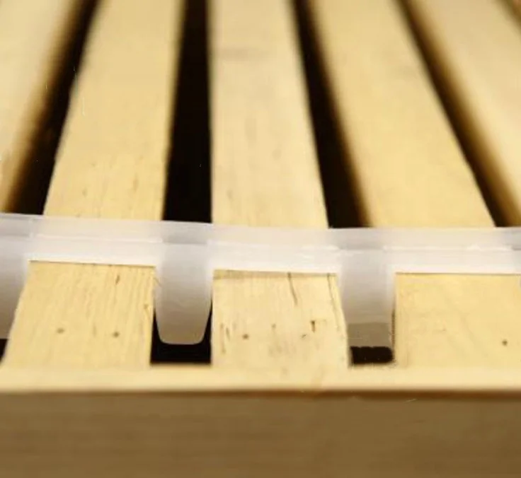 Beekeeping Tools Bee Frame Spacer, Cheap Price PP Plastic Frame Spacer for Various Beehives,