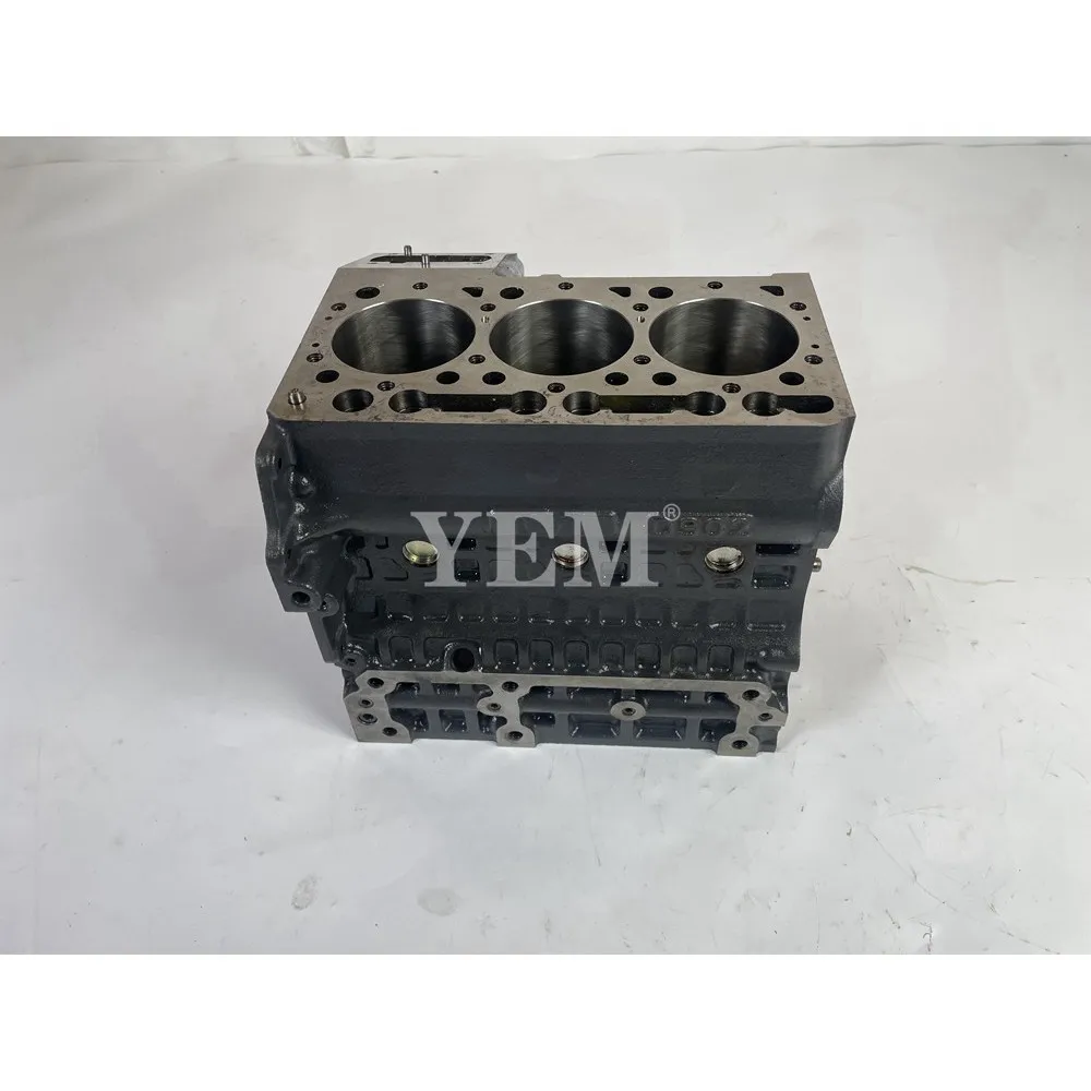 High Quality D902 Cylinder Block Fit for Kubota D902 Engine. 3