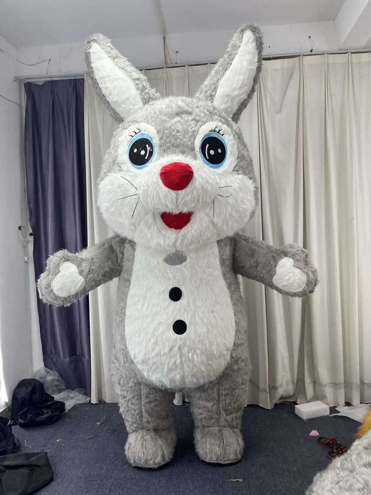 2025 Short Ear Different Color Factory Direct Sales Easter Bunny Inflatable Rabbit Mascot Costume for Adult
