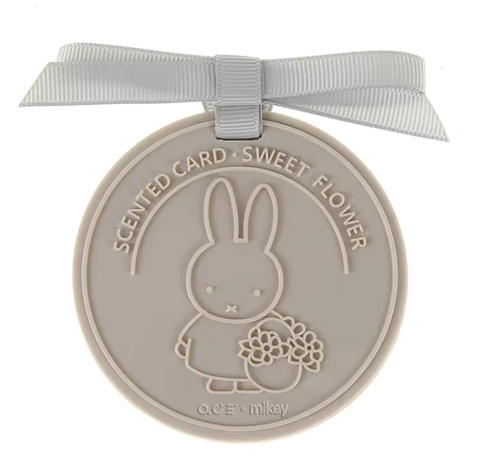 manufacturer direct sale high quality rubber scented card long lasting fragrance tablet air freshener for car wardrobe suitcase and home use customizable oem odm aromatherapy fragrance supplier-5