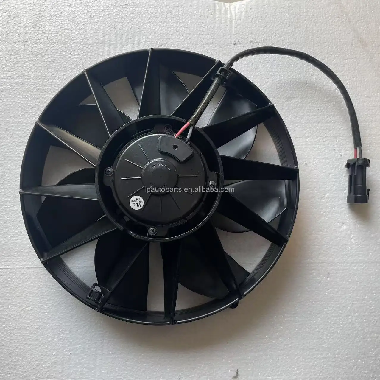 Condenser, SPAL, VA133-BP80/VLL-122A, 24v - detail 2