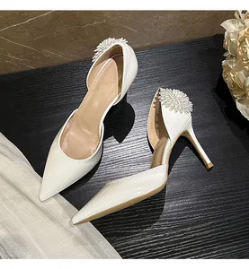 2026 Summer New Pointed Low Mouth Crystal Flower Hollow Side Empty Fashion Patent Leather Stiletto Heel High Heels Shoes