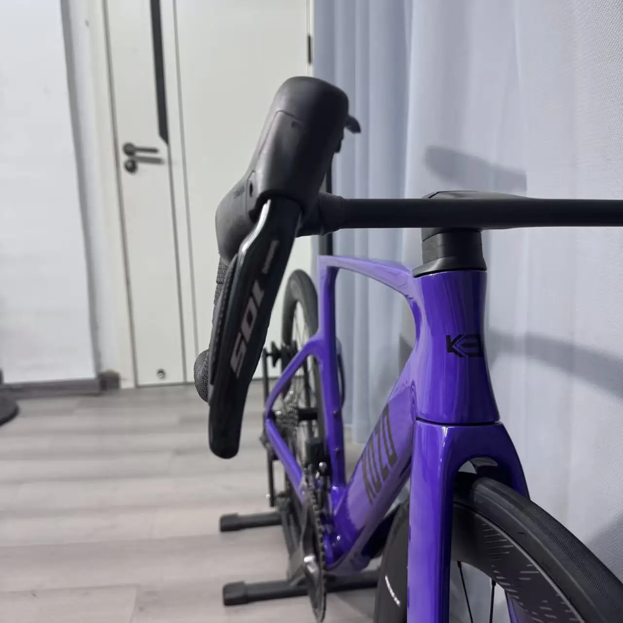 ヨヨ サイファの1 KOZO Factory Direct Wholesale SHI MANO 105 Di2 Racing Bike