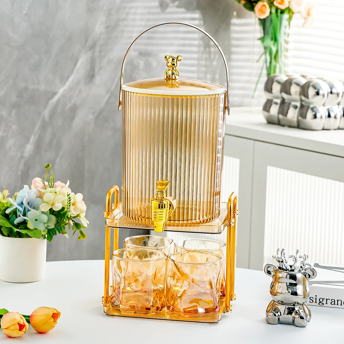High-Temperature Resistant Plastic Water Bottle Faucet round round Cold Brew Drink Juice Bucket for Household Storage Parties