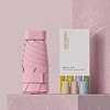 rosa con caja de papel