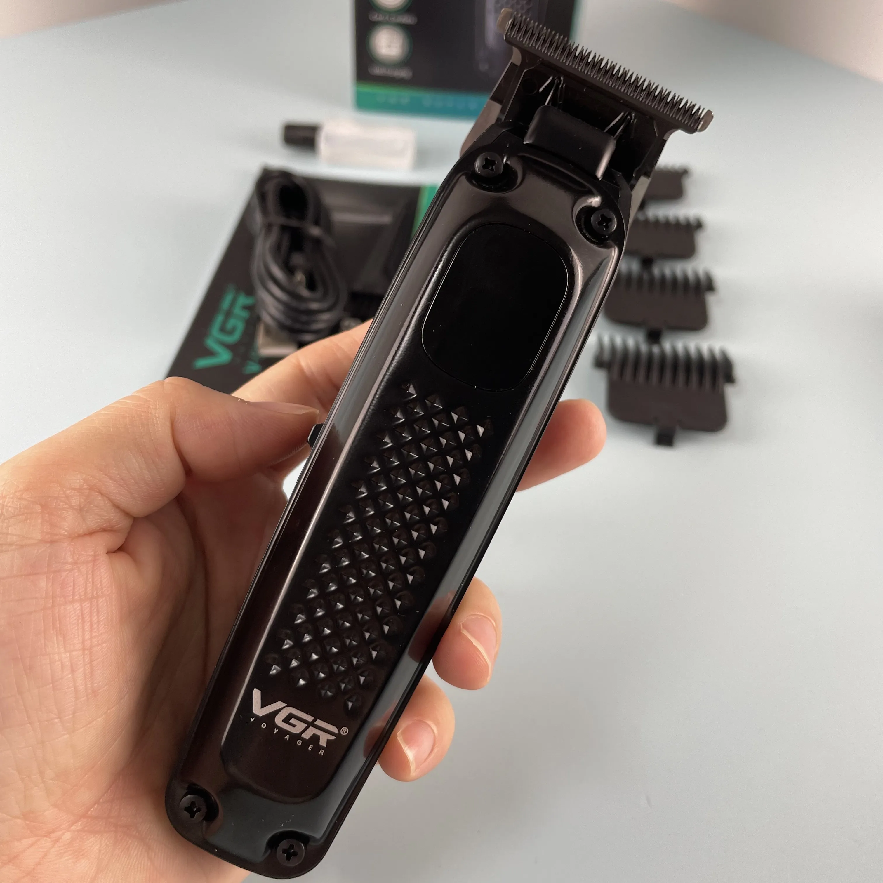 Vgr V-972 Cordless Professional Hair Trimmer with LED Display