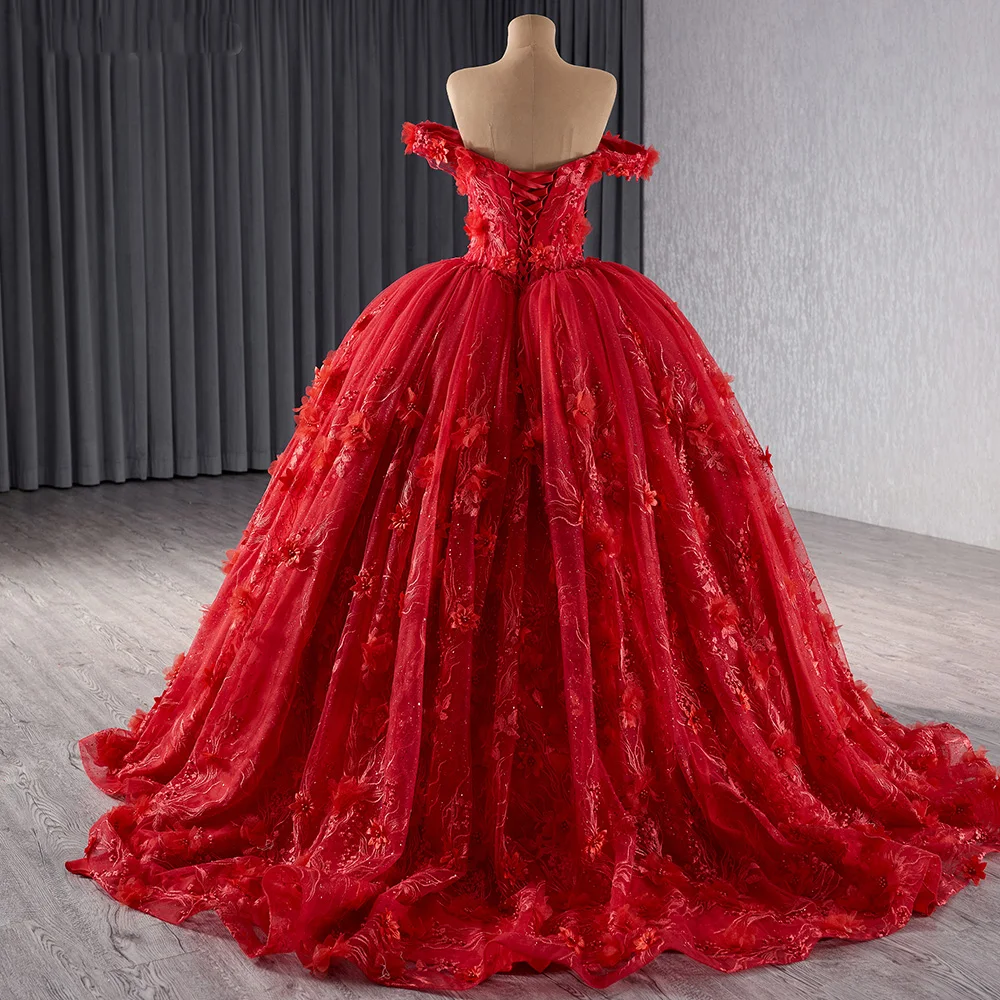 Wholesale Red Hiny weetheart Ball Gown Maxi Weet 16 Quinceanera Dresses Beads Appliques Lace Dress,1 Piece