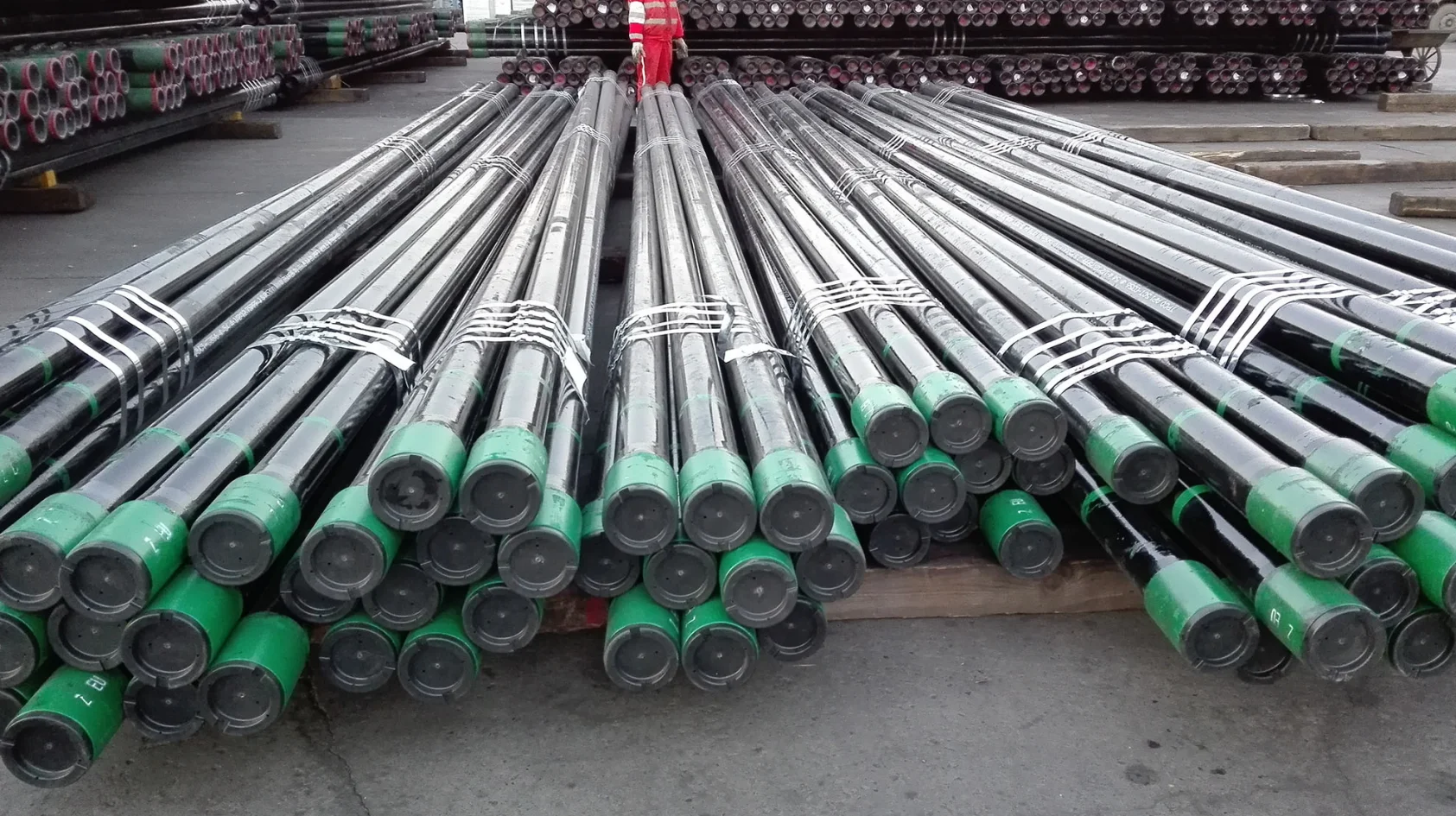product-748-422 API 5CT N80 casing and tubing SMLS Pipe for Offshore Construction