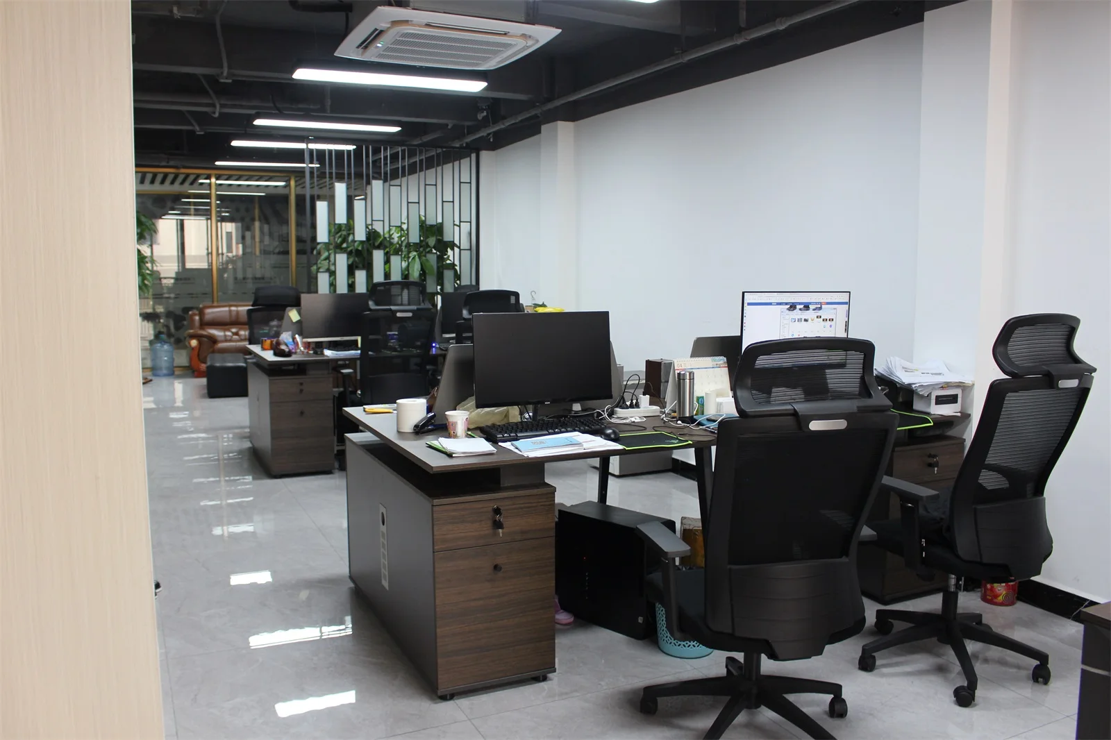 Guangzhou Oulanya Shoes Co., Ltd. 3
