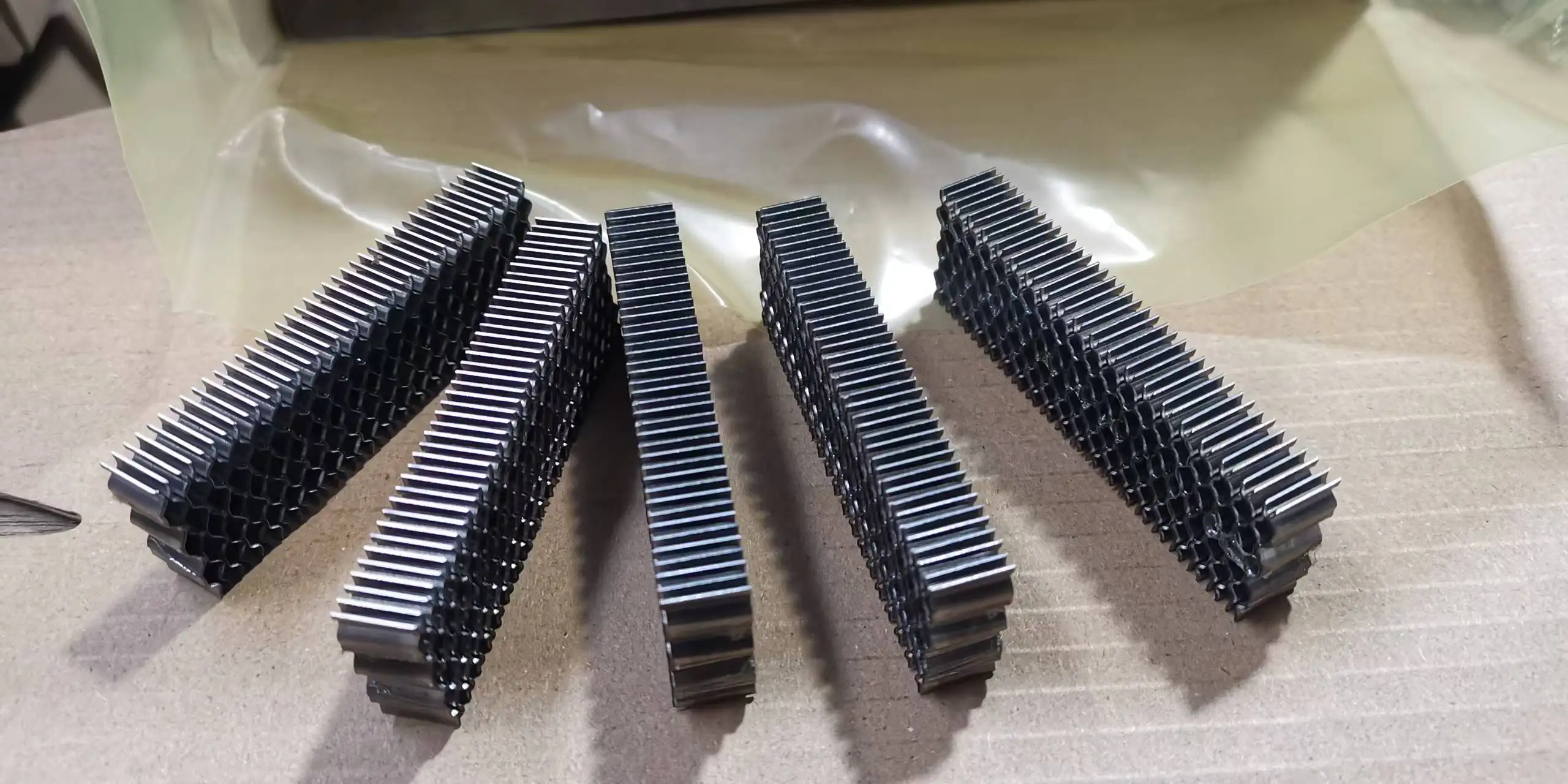 XD Stapler Pin CF Series Wave Corrugated Fasteners Staple Pins Metal Staples Nails for Wood Joinery and Furniture Assembly