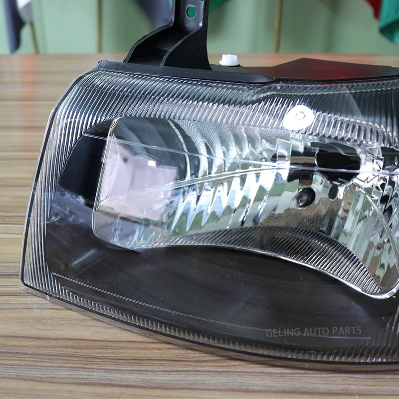 Auto Lamps Head Lamp with Oe 1114875 1114874 Headlight for ford Transit Van V184 2000 2001 2002 2003 2004 2005 2006 VP663L