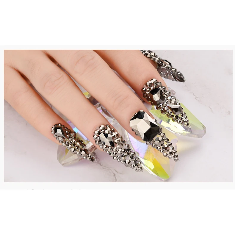 2000pcs+ RHINESTONE BOX, outlet Nail Art, Nail stone