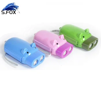 Factory Bulk Sale Promotion Cheap Smart Children Pig Shape Toy LED Best Hand Crank Flashlight